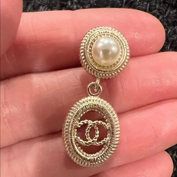 CHANEL Gold-Tone Pearl Drop Earrings with Interlocking CC - Picture 10 of 11